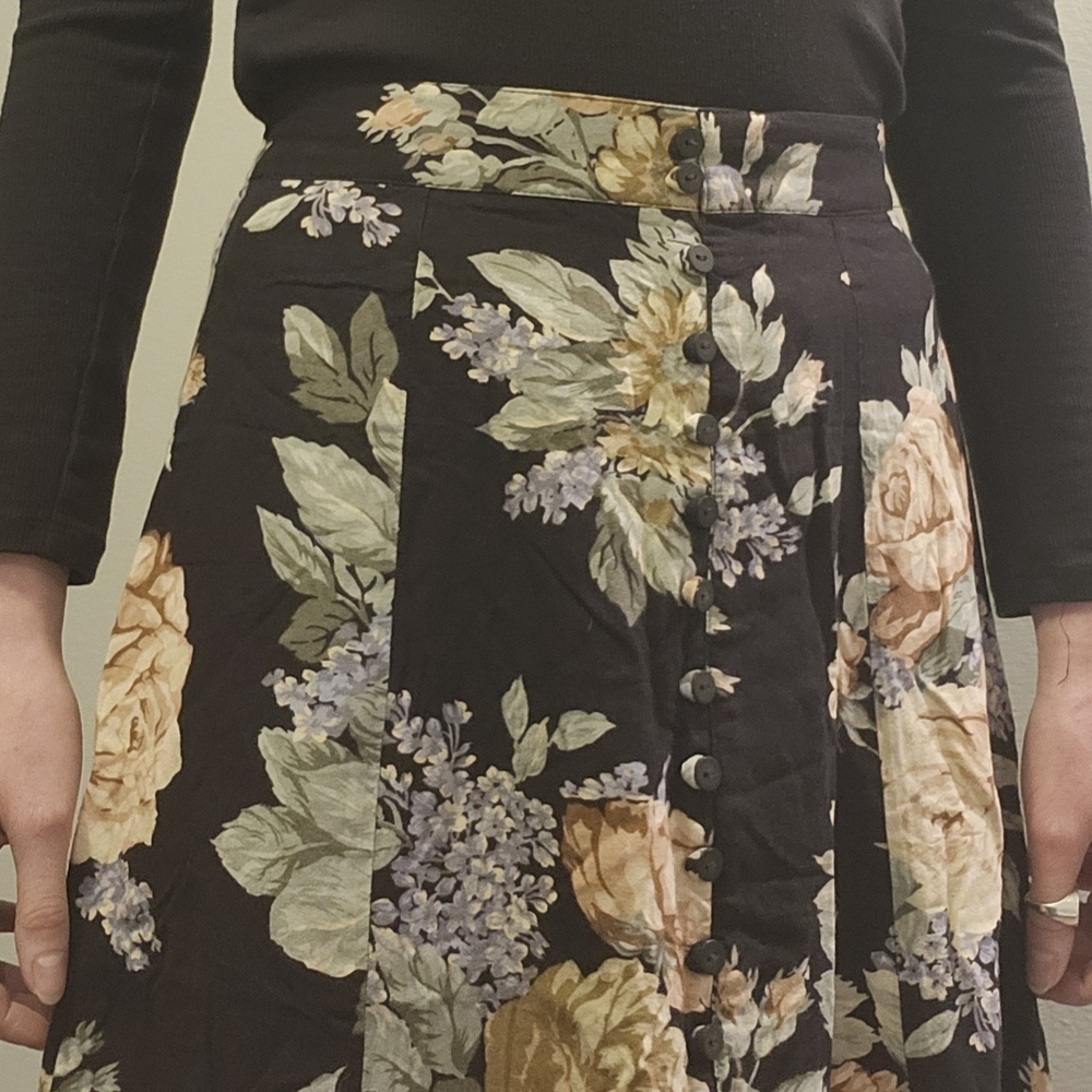 Vintage Express Floral A-Line Skirt - Picture 2 of 8
